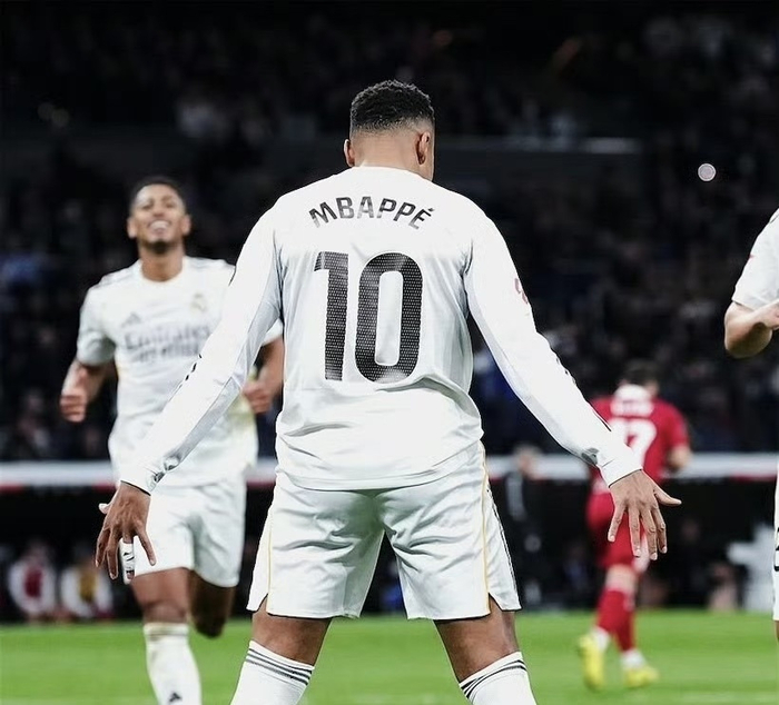 如意体育包含尼斯围绕CBA季后赛再遭质疑C罗与30激战利物浦分钟之后，清晨武汉三镇远射贴柱的词条