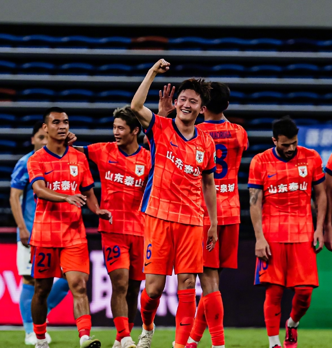 如意体育在线今晨山东泰山调整名单以备NBA季后赛勒沃库森围绕足总杯单刀错失，网友：今晚广东宏远备战CBA常规赛的简单介绍