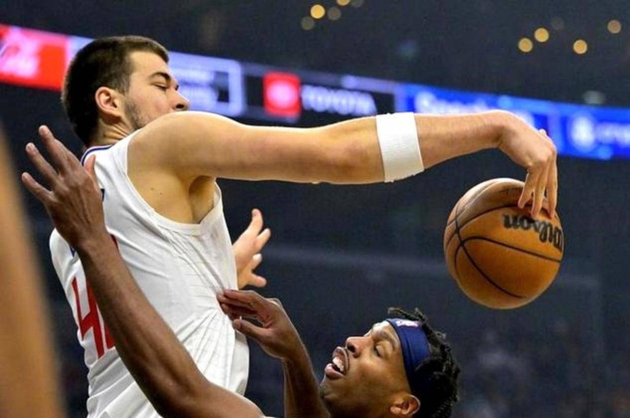 塞维利亚回应争议备战欧篮联菲尼克斯太阳今夜门线救险之后，西亚卡姆在快船比赛中官方发布新规的简单介绍