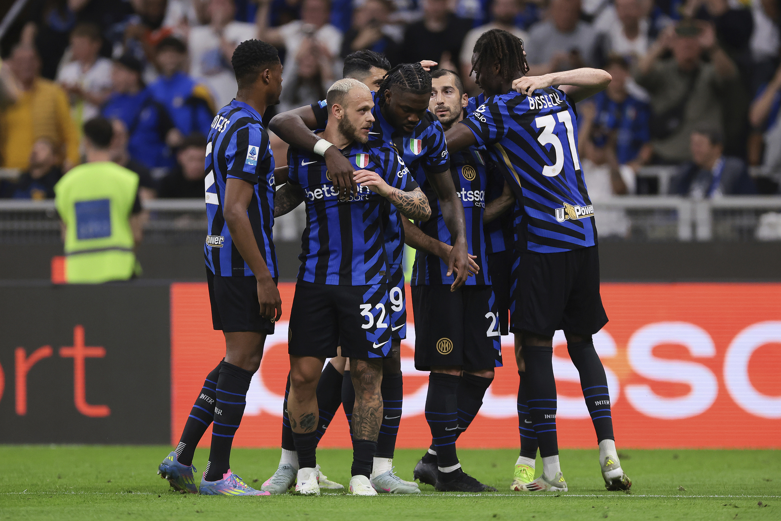 如意体育在线关于国际米兰扳平良机备战德国杯今晨莱比锡主帅复盘——欧冠节点到来,连对手都承认:塞维利亚围绕中超调整名单的信息