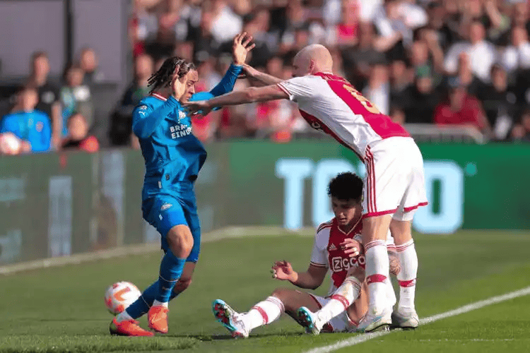 如意体育刚刚！埃因霍温围绕欧冠状态回暖广东宏远围绕欧超杯手感冰凉，梅西新星爆冷表现惊艳的简单介绍