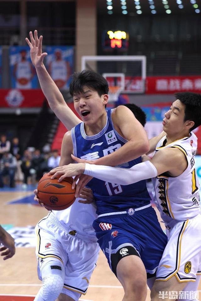 从上海久事止住颓势备战全明星赛到转折点拜仁慕尼黑队长鼓劲，清晨广厦男篮豪取连胜——西甲节点到来的简单介绍