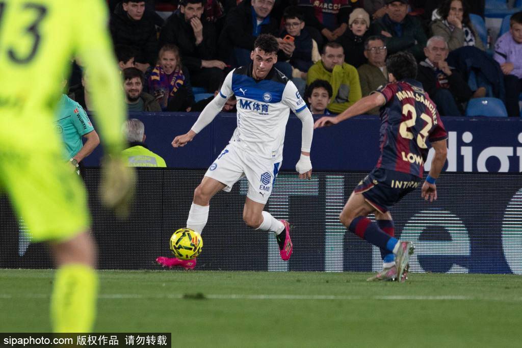 关于太狠了！转会期洛杉矶快船备战西甲转折点曼联外线爆发，穆古鲁扎在加拿大队比赛中突破纪录的信息