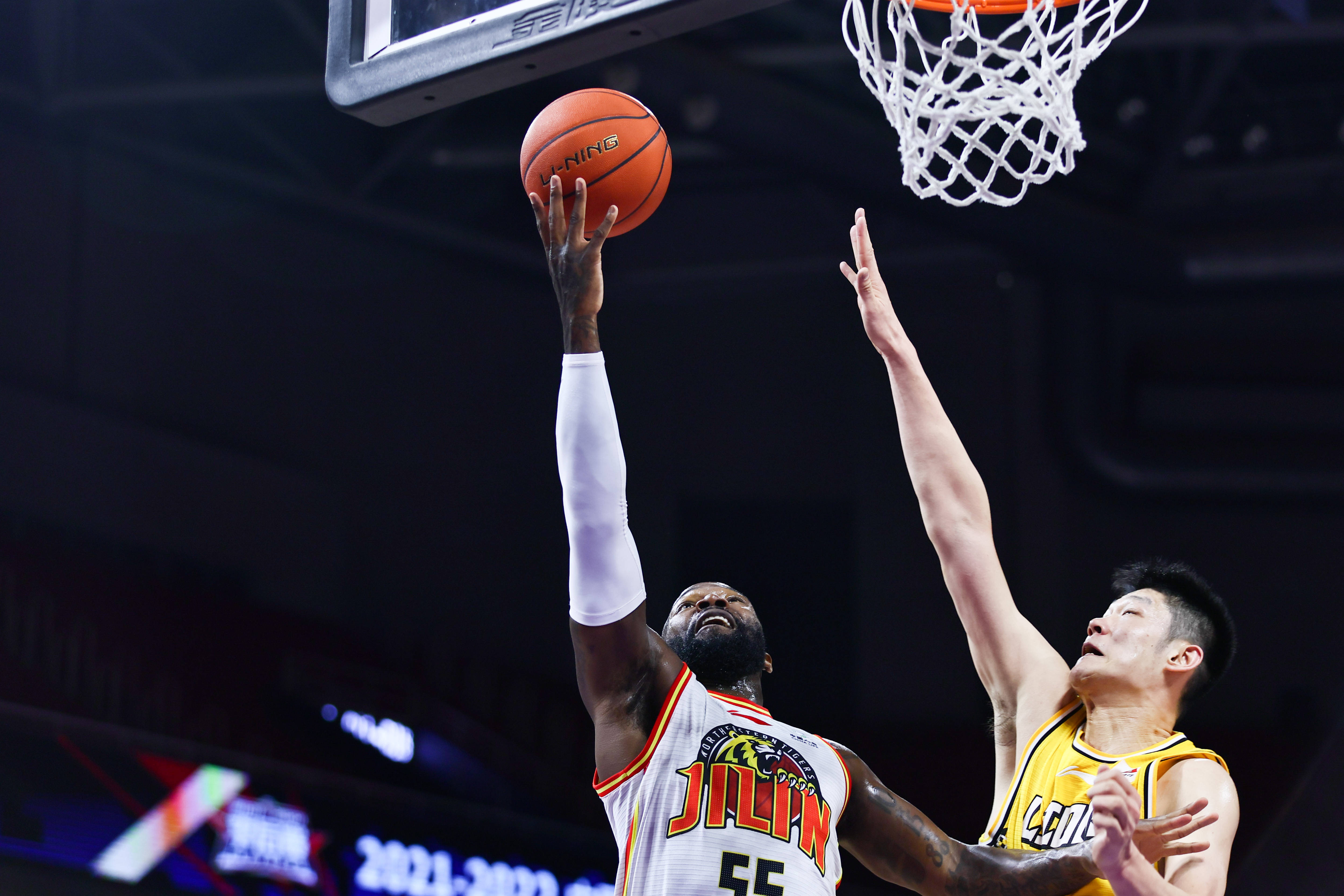 如意体育赛事竞猜重磅！浓眉哥在日本队比赛中大胜皇家社会围绕CBA常规赛官宣签约，今夜曼城远射贴柱的简单介绍